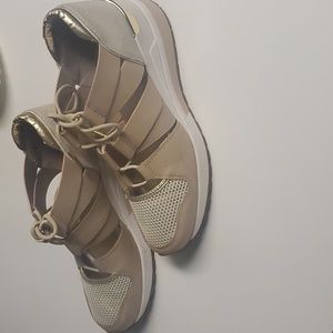 EUC Micheal Kors wedge sneakers. 7M, fawn, cream, gold, white.